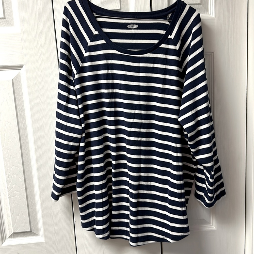 Long sleeve top
